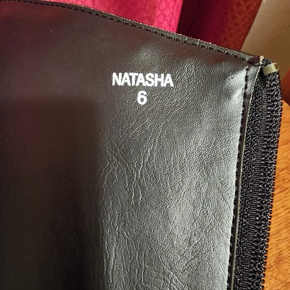 Over the knee boots - Picture 7 of 9